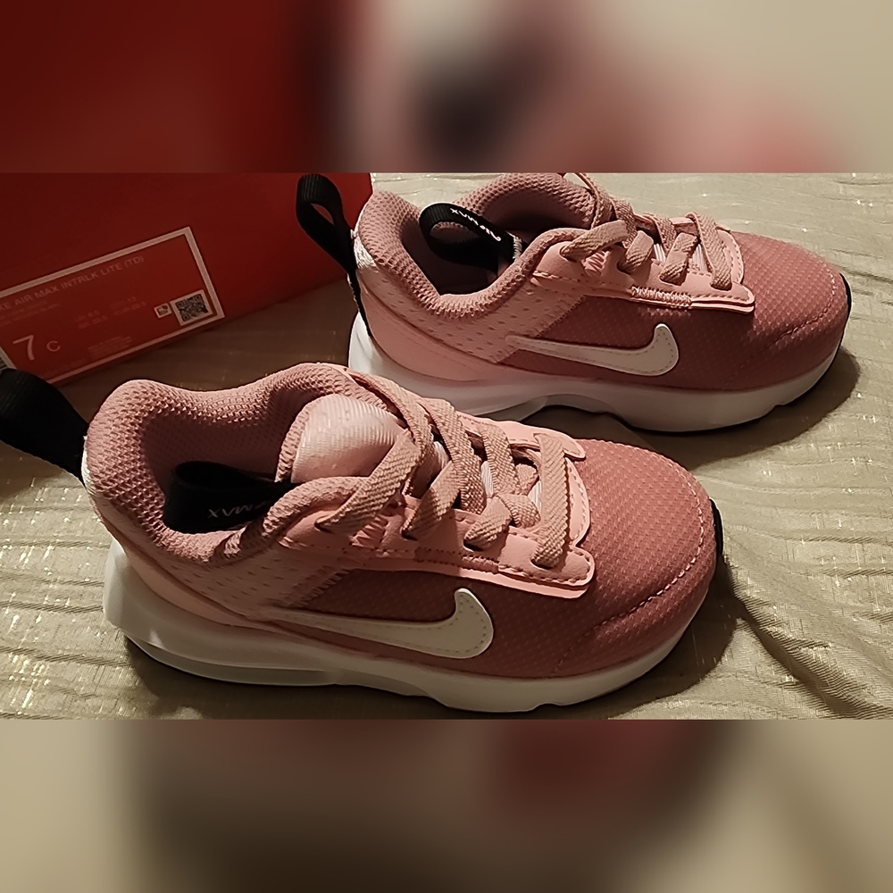 Nike Air Max Intrlk Lite Toddler Girl Sneakers Size 7C New